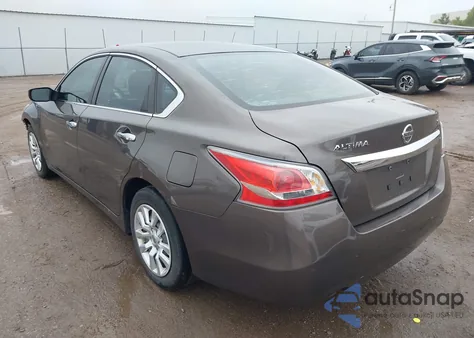 2015 Nissan Altima 2.5/2.5 S/2.5 Sl/2.5 Sv из США, поврежденный, VIN 1N4AL3AP4FC451051